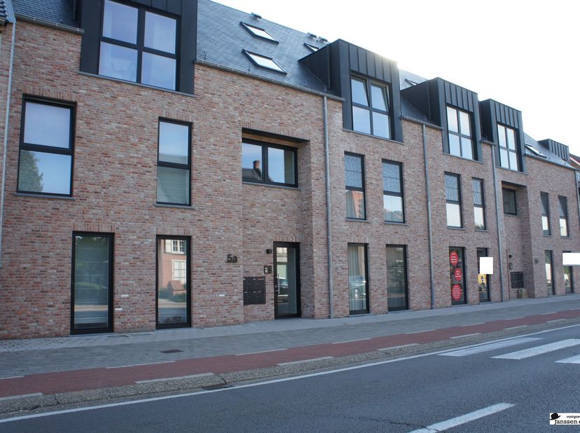 Appartement te koop
                    in 2460 Tielen