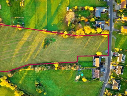                                         Bouwgrond te koop in Nalinnes, € 449.000
