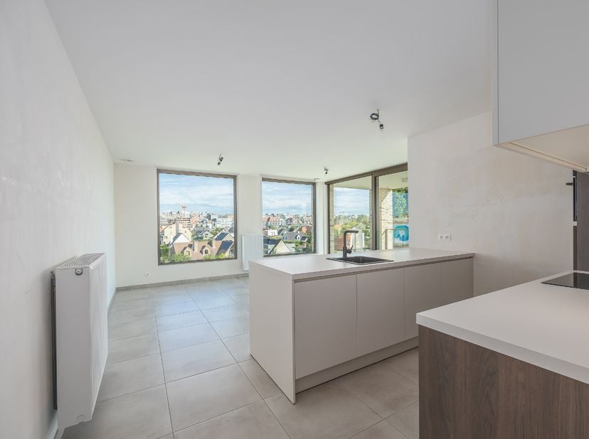 Découvrez ce nouveau bien livré et prêt à emménager appartement de construction récente dans la chic Résidence Odrada, idéalement située sur la Westen