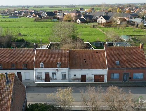                                         Maison deux facades à vendre à Krombeke, € 178.000

