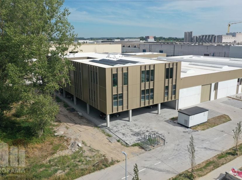 Bedrijfsvastgoed te huur in Nelekouter,
                    8800 Roeselare