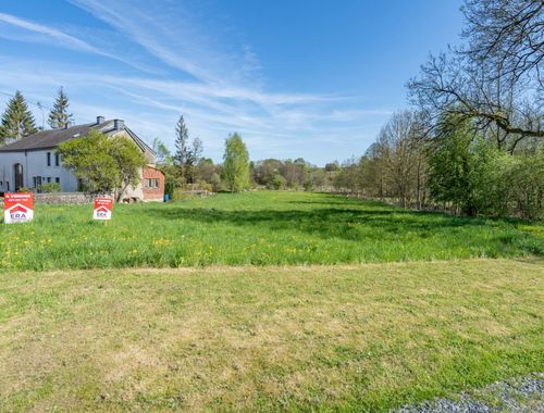                                        Bouwgrond te koop in Amberloup, € 170.000
