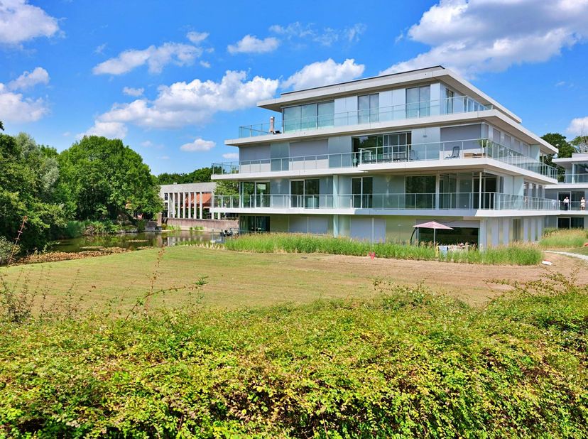 Appartement à vendre
                    à 8800 Roeselare
