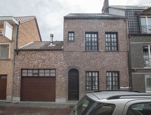                                         Maison deux facades à vendre à Eeklo, € 260.000
