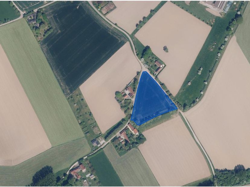 MOOI PERCEEL LANDBOUWGROND -<br />
<br />
Mooi perceel landbouwgrond, ter plaatse gekend “Bochaute”. <br />
Het perceel is gelegen langs de Munkbosstr