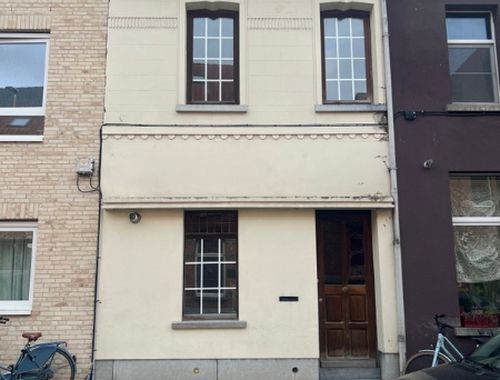                                         Maison à vendre à Sint-Niklaas, € 249.000
