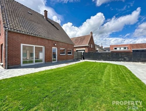                                         Eengezinswoning te koop in Ledegem, € 399.000
