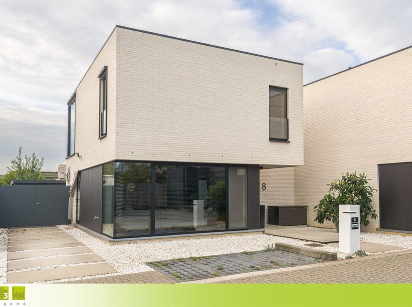 Huis te koop in Jeanne Duboisstraat 8,
                    3800 Brustem