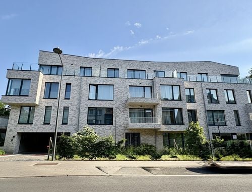                                         Appartement à louer à Woluwe-Saint-Lambert, € 1.750
