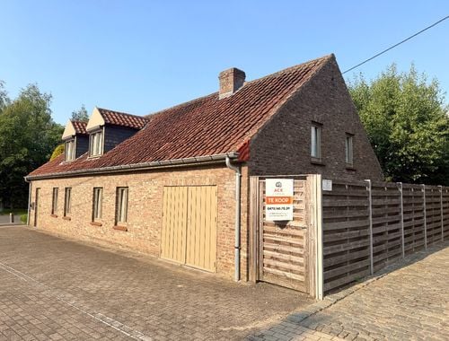                                         Maison à vendre à Sint-Baafs-Vijve, € 285.000
