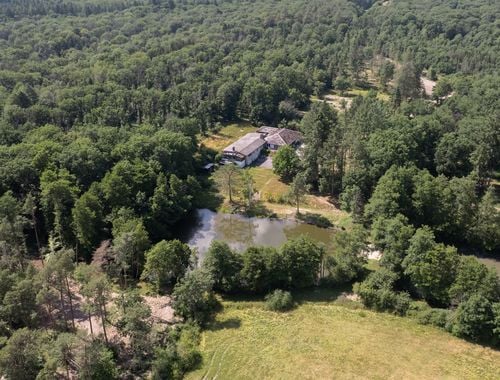                                         Maison exceptionnelle à vendre à Marche-en-Famenne, € 980.000
