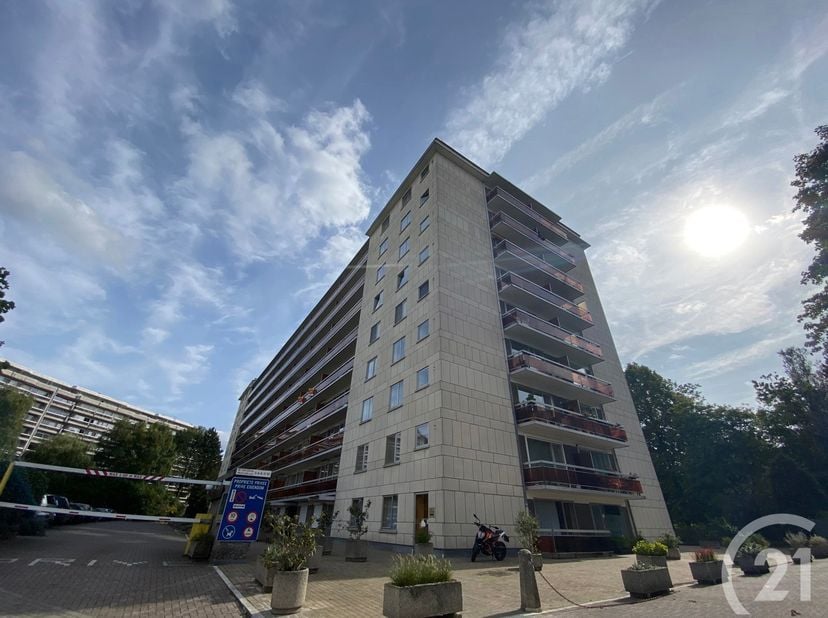 Garage à vendre à Avenue des Loisirs 2,
                    1140 Evere