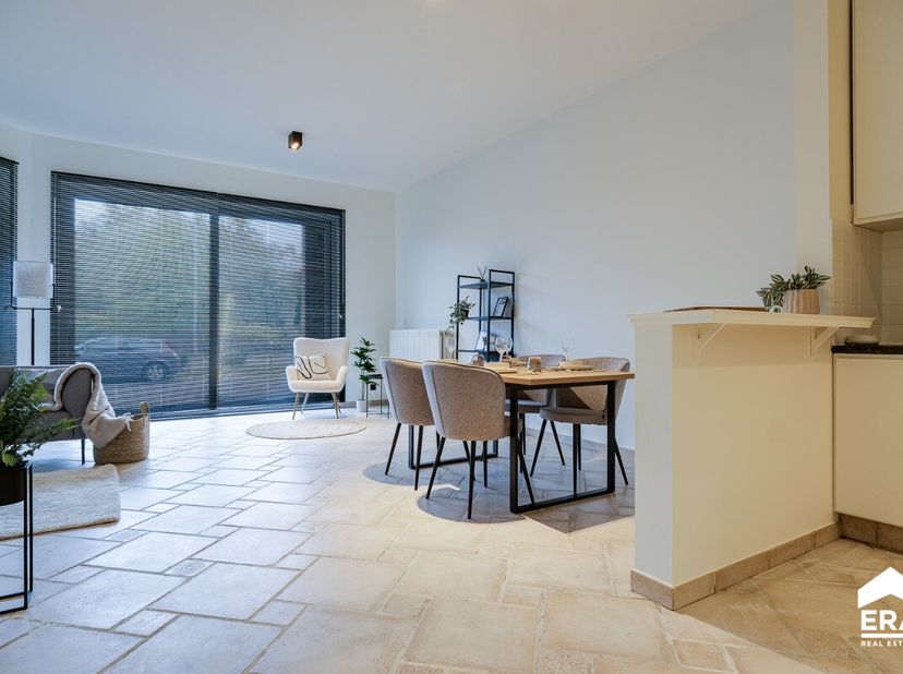 À vendre : appartement au rez-de-chaussée à Hasselt, doté de techniques modernes. Construit en 2002, cet appartement offre 102 m² de surface habitable