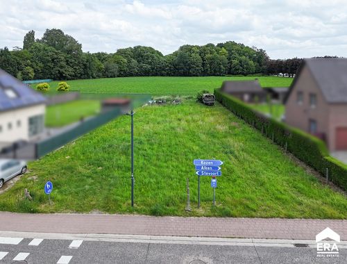                                         Bouwgrond te koop in Kozen, € 195.000
