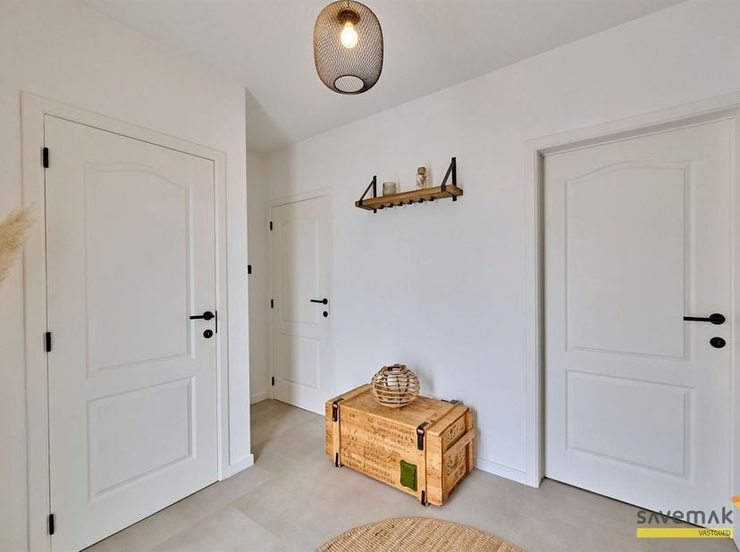 Deze warme thuis staat op u te wachten in hartje Heppen.<br />
<br />
In een warme buurt (doodlopende straat)  voel je je meteen thuis. Winkels en s