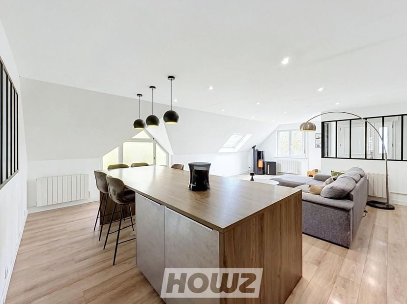 Appartement à louer à ,
                    7700 Luingne