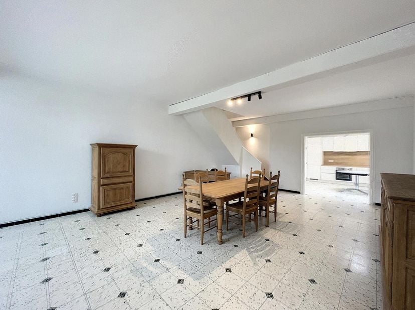 Maison à louer à ,
                    5590 Ciney