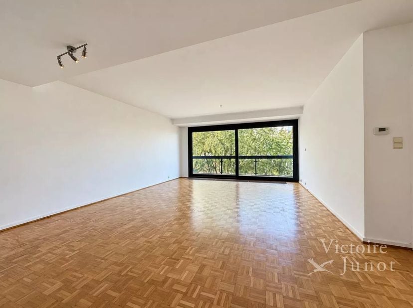 Appartement te huur in AVENUE DU LYCÉE FRANÇAIS 8,
                    1180 Ukkel