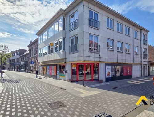                                         Bien commercial à vendre à Bree, € 299.000
