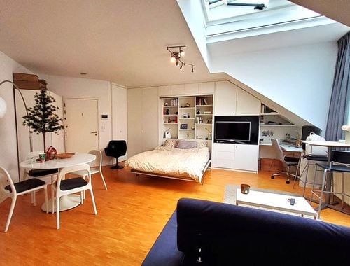                                         Studio te huur in Sint-Gillis, € 1.216
