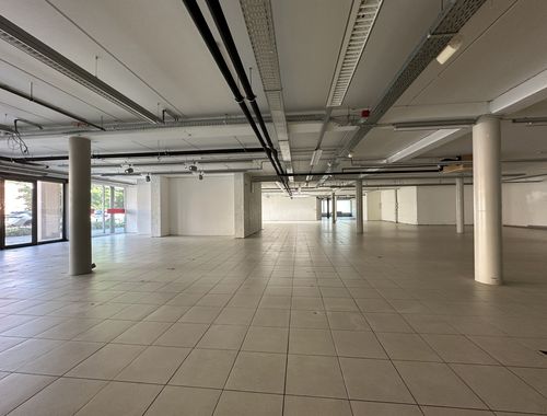                                         Handelszaak te huur in Boom, € 5.200
