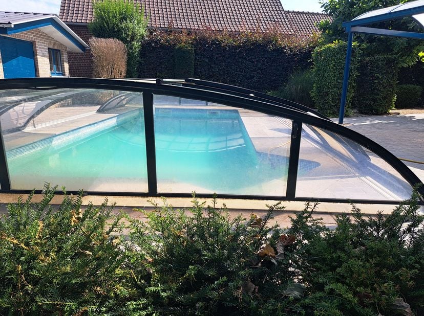 Vous cherchez une maison familiale parfaitement entretenue dans un environnement rural qui allie sans effort espace, confort et une ambiance exclusive