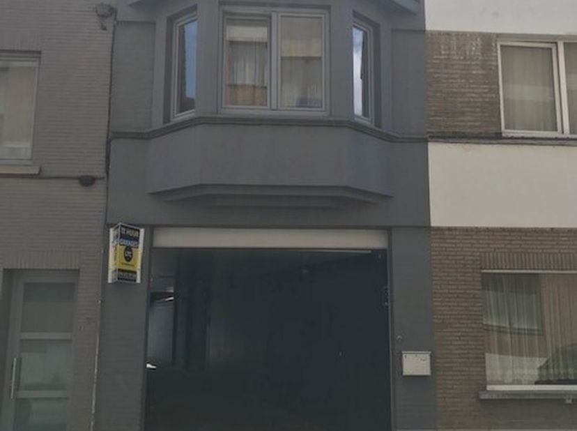 Garage à louer
                    à 3300 Tienen