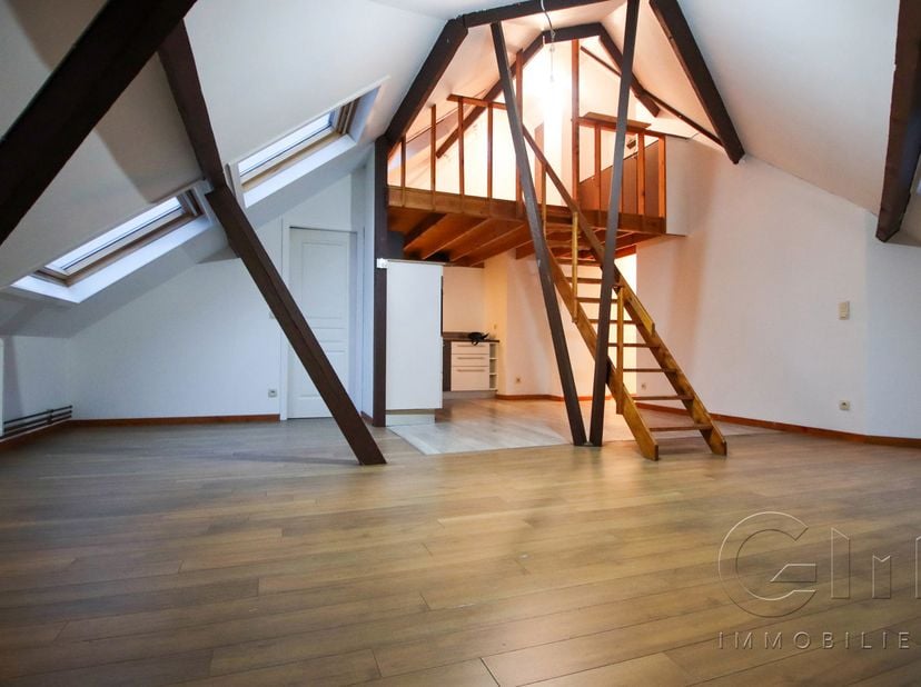 Appartement à louer à ,
                    7712 Herseaux