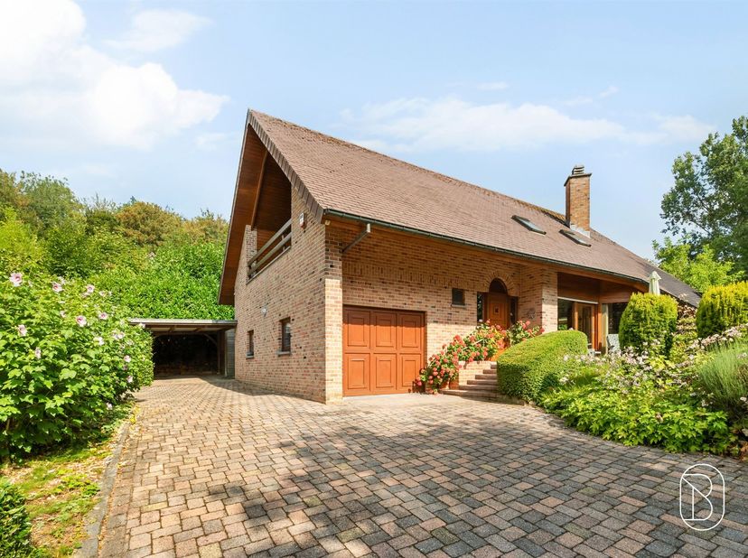 Huis te koop in Oudestraat 157,
                    9600 Ronse