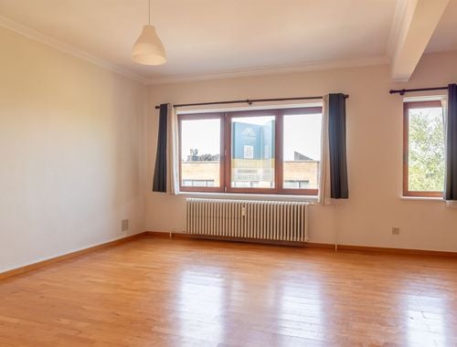                                         Duplex te koop in Ukkel, € 325.000
