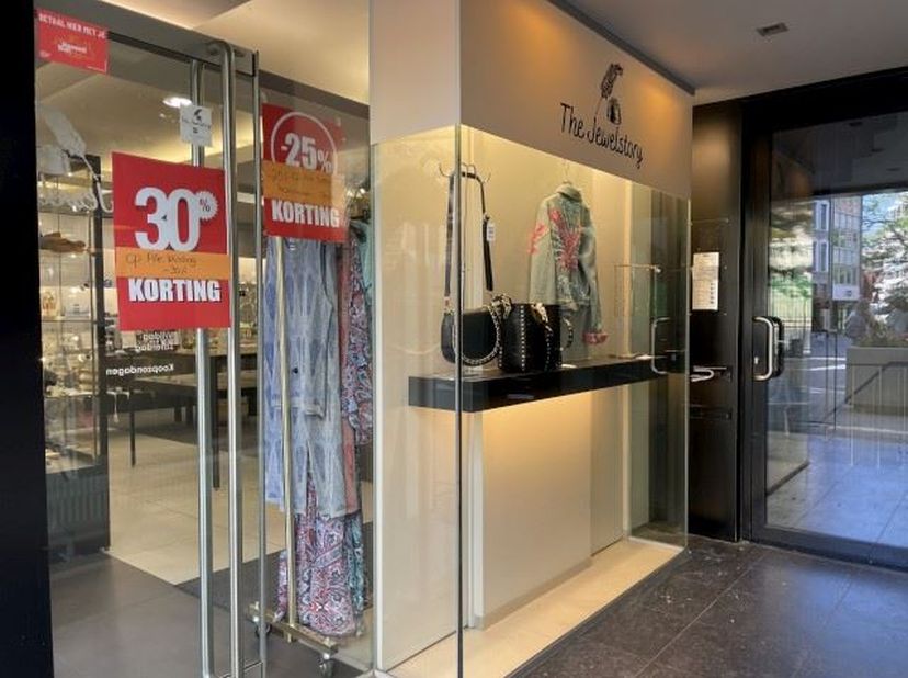 Bien professionnel à louer
                    à 3500 Hasselt
