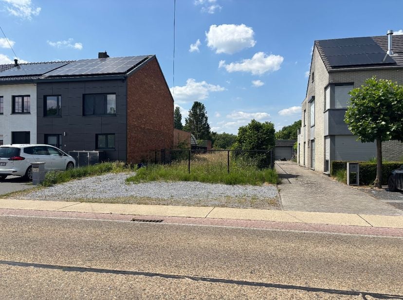 Terrain à vendre
                    à 2490 Balen