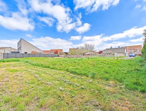                                         Bouwgrond te koop in Veurne, € 210.000
