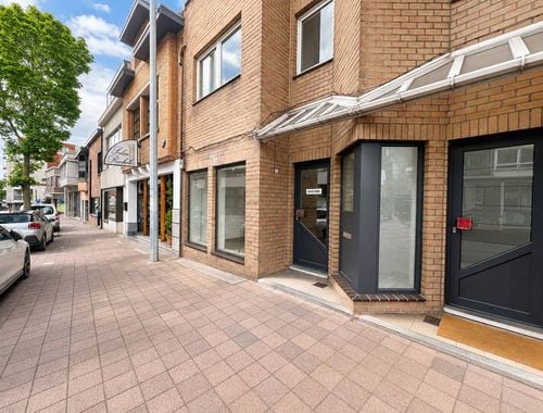                                         Handelszaak te huur in Genk, € 1.500
