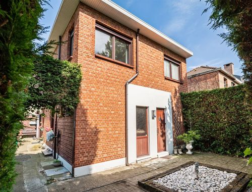                                         Eengezinswoning te koop in Brasschaat, € 429.000
