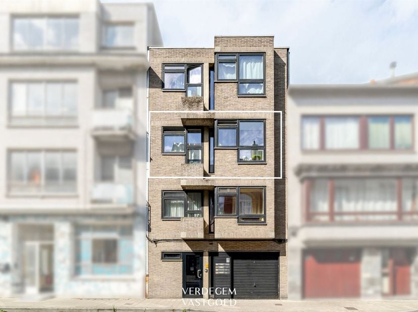 Topligging<br />
Op een toplocatie aan Sint-Pietersstation vind je dit appartement in een kleine residentie. <br />
Je woont in de Koning Boudewijns