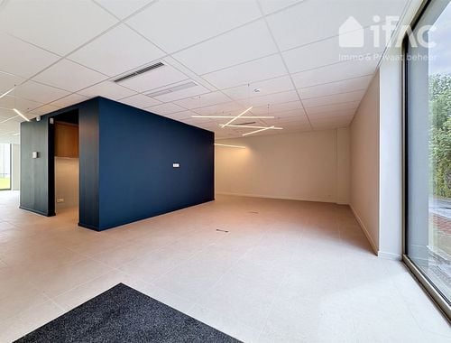                                         Burelencomplex te huur in Tervuren, € 1.750
