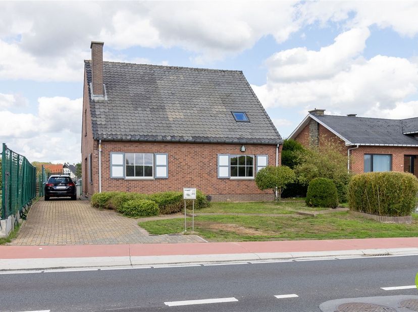 Huis te koop in Linkhoutstraat 372,
                    3560 Lummen