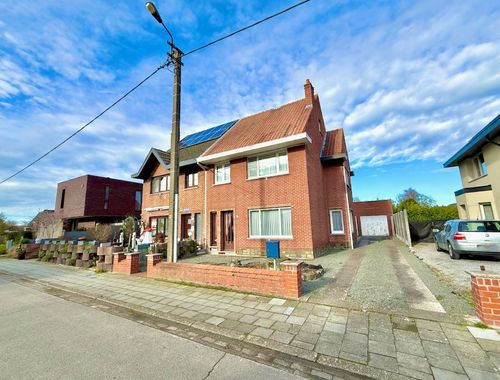                                         Woning te koop in Assenede, € 240.000
