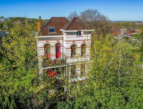                                         Bâtiment commercial à vendre à Uccle, € 950.000
