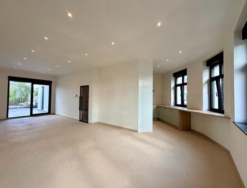                                         Appartement te huur in Tielt, € 850
