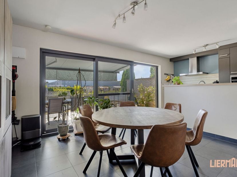 Maison à vendre
                    à 9320 Erembodegem