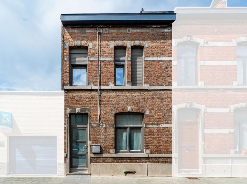 We Invest Haute Senne vous propose cette spacieuse maison rénové idéalement située à Soignies, à proximité immédiate du centre-ville, de la gare, des