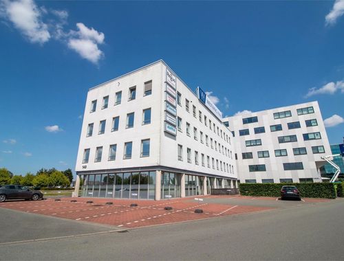                                         Bureaux à louer à Roeselare, € 489
