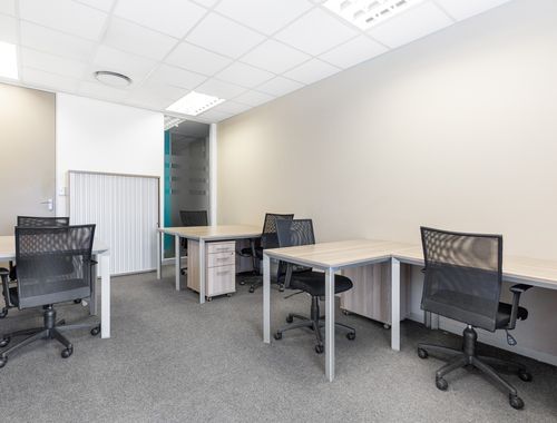                                         Bureaux à louer à Jumet, € 1.469
