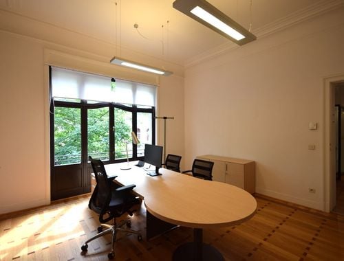                                         Kantoor te huur in Brussel, € 2.625
