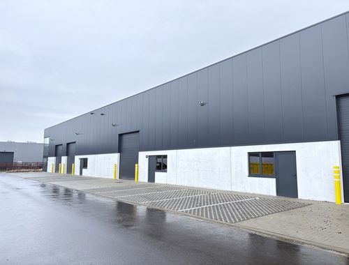                                         Bâtiment d’entreprise à vendre à Heist-op-den-Berg, € 520.000
