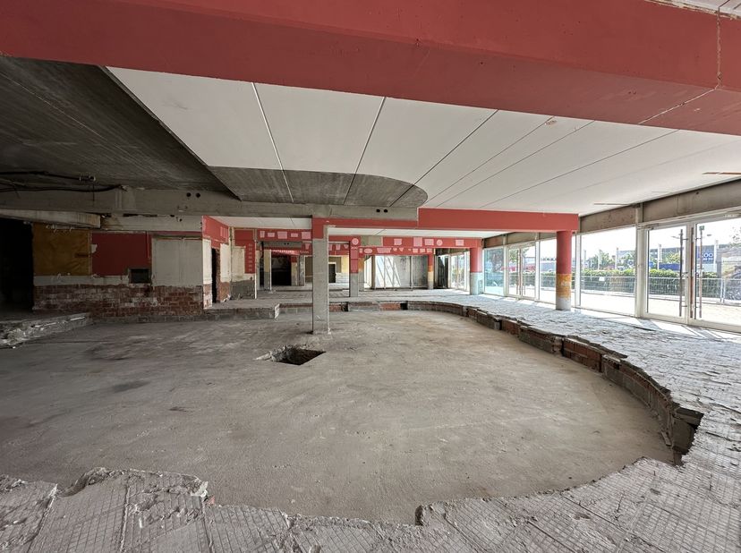 Handelspand van 900 m² te huur – Groenendaallaan 394, 2030 Antwerpen – vlak aan Kinepolis<br />
Gelegen aan de iconische Kinepolis-site aan de Groenen