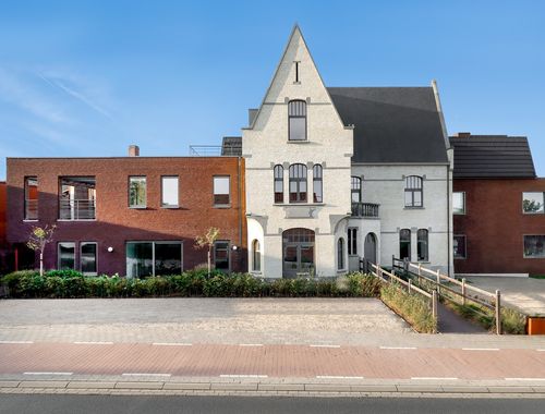                                         Gelijkvloers app. te koop in Moorslede, € 234.500
