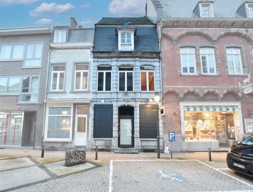                                         Usage mixte à vendre à Enghien, € 245.000
